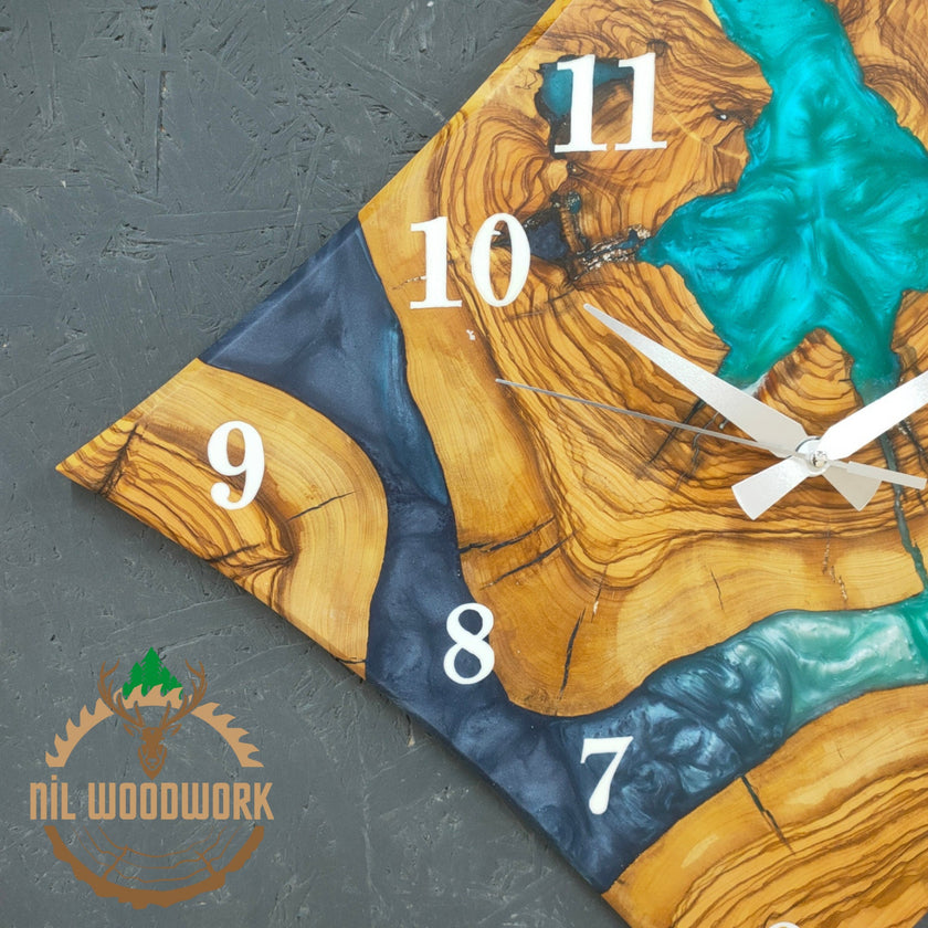 Diamond Resin Wall Clock: Olive Wood Epoxy Clock