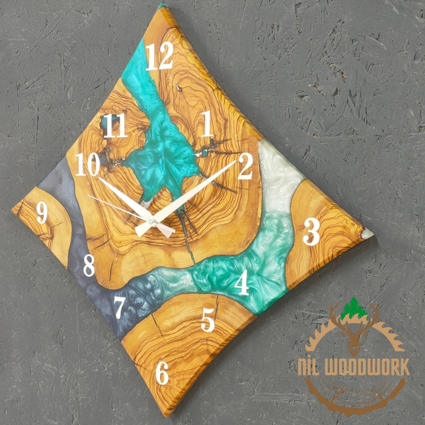 Diamond Resin Wall Clock: Olive Wood Epoxy Clock