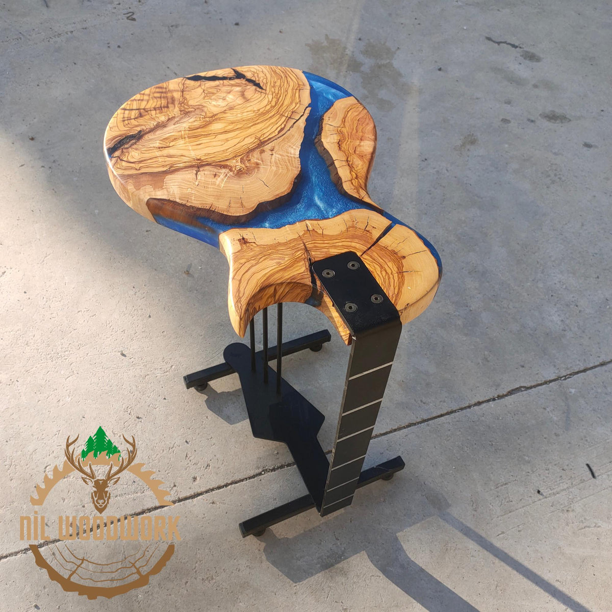 Custom Olive Wood Guitar Stand: Epoxy Resin Sofa End Table