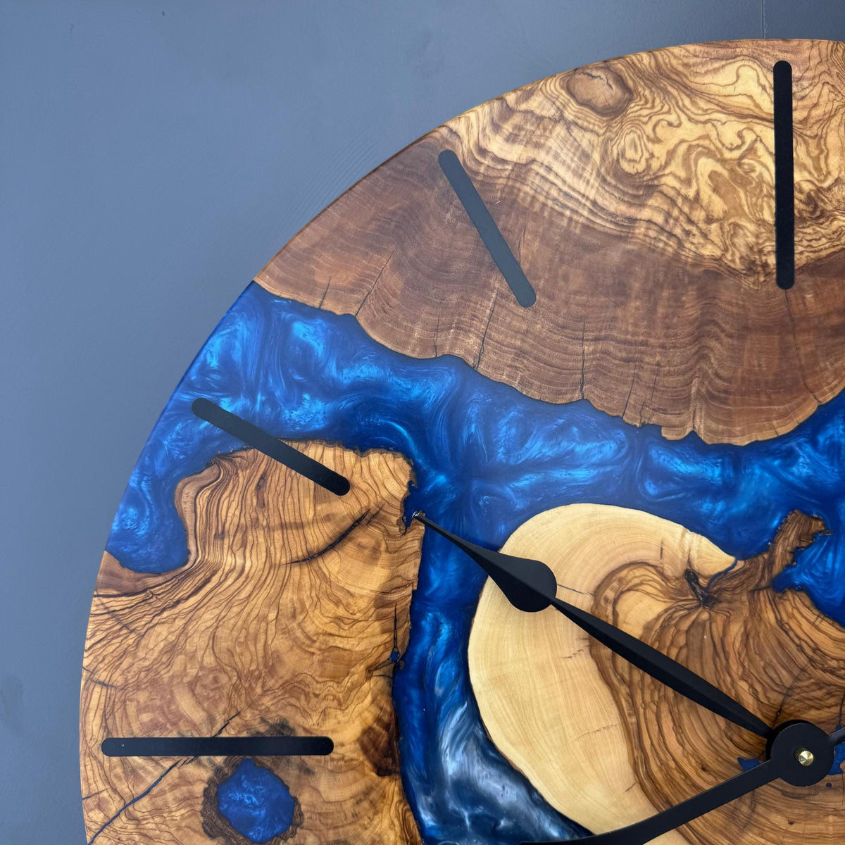 Oversized Epoxy Resin and Olive Wood Wall Clock, Large Live Edge Wood Art Clock: Home Decor (24'' - 40'')