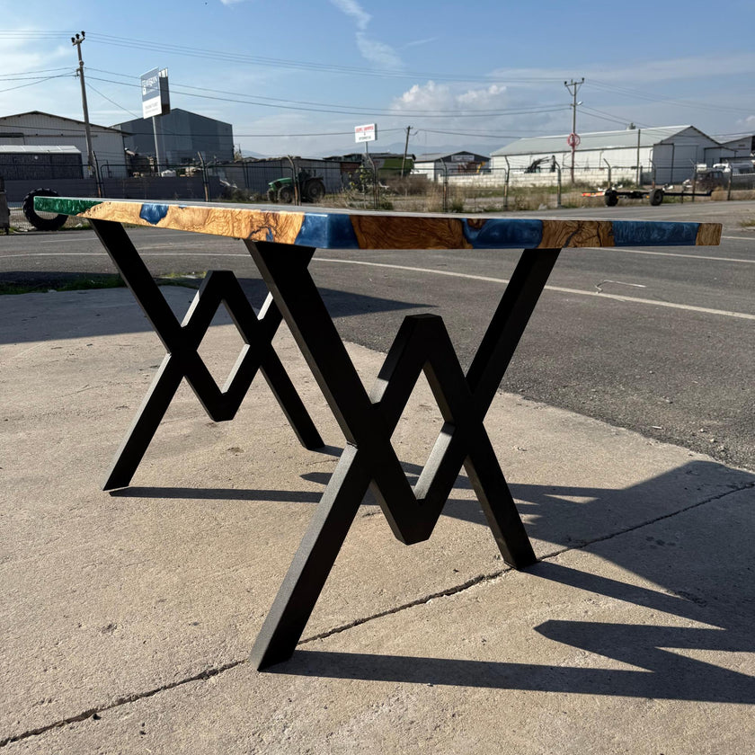Modern Epoxy Resin Table for Kitchen & Dining Room, Solid Wood Furniture