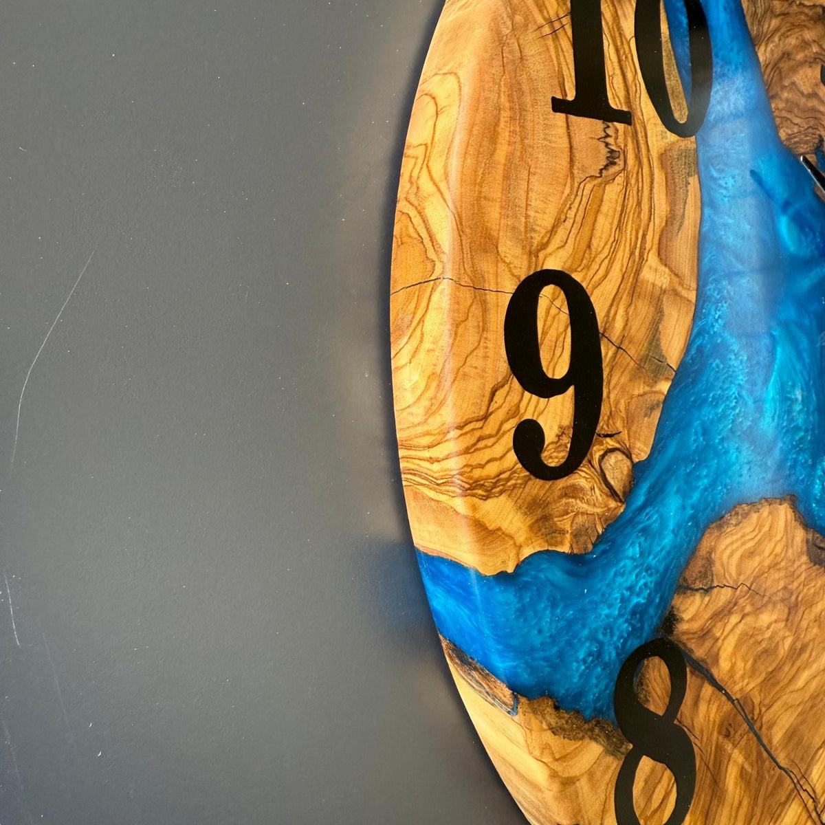 Handmade Olive Wood & Epoxy Wall Clock – Natural Modern Home Decor – Silent Mechanism